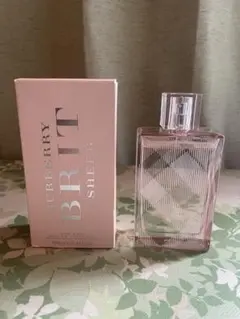 ★新品未使用★BURBERRY HER オードパルファム 100ml Burberry Beauty / バーバリー ハー オードパルファムの公式商品