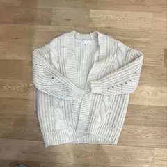 アイボリー ケーブルニットカーディガン M