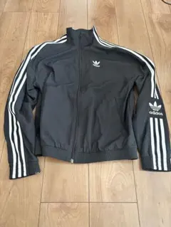 adidas ブラック アウター　XS