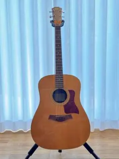 Taylor 210e エレアコのサムネイル