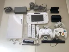 【箱付き美品】Wii U 本体 付属品フルセット+別売りコントローラー3つ