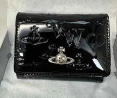 300円オークション！Vivienne Westwood エナメル 三つ折り財布