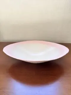 白とピンクのグラデーションの花器　水盤 華道