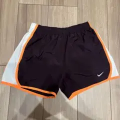 Item thumbnail for item c5f899d6-59f9-41a5-a2bc-41862a4ff9fe