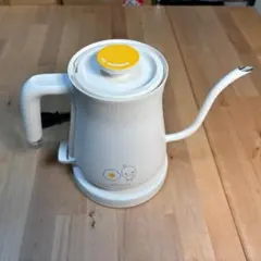 バルミューダ 電気ケトル(0.6L) K02A-WH チキンラーメンコラボのサムネイル