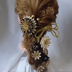 成人式　髪飾り　卒業式　袴　和装　　つまみ細工　正絹　黒　白　金