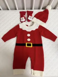 ベビー用サンタ　ロンパース　帽子・靴下付き