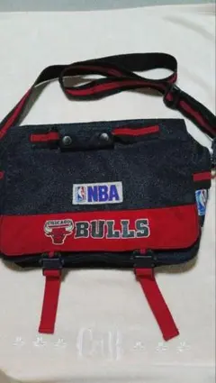 【NBA】シカゴ ブルズ　メッセンジャーバッグ【ヴィンテージ】注＊難ありのサムネイル