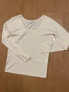 AZUL アイボリー 長袖ニット