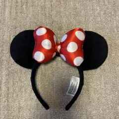 ミニーマウス カチューシャ 赤いリボン