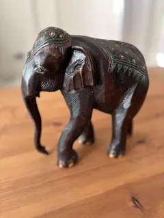 象の木製彫刻アンティーク