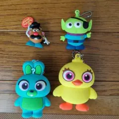 ディズニー・ピクサー ストラップ付きフィギュアセット
