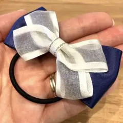 【7.5cmほど】卒園式、入学式にも セレモニー　ブルー寄りのネイビー ヘアゴム