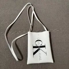 未使用品CALVIN KLEIN JEANSミニショルダー バッグ サコッシュ