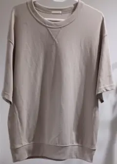 GU ベージュ オーバーサイズ Tシャツ