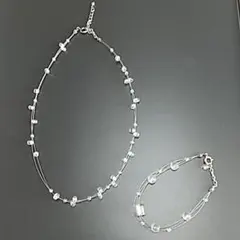 ネックレス・ブレスレット(ケース付き)