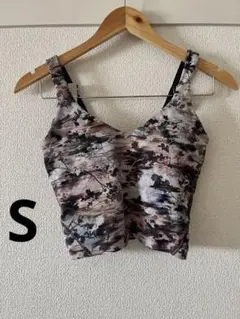 美品　ルルレモン　ブラトップスのサムネイル