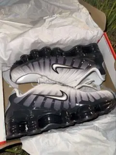 最終値下げ［海外限定品］NIKE Shox TL ホワイト/ブラック