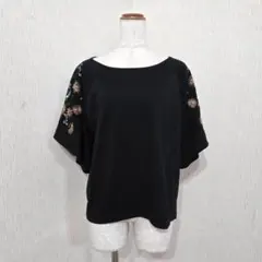 グローバルワーク 花柄刺繍カットソー（L）ブラック系 プルオーバーのサムネイル