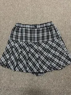 黒と白のチェック柄スカート風キュロット　150サイズ