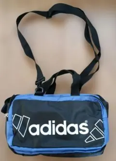 adidas アディダス　シューズバッグ