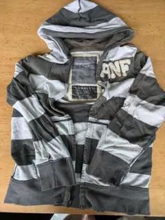 【人気商品】アバクロ　パーカーS