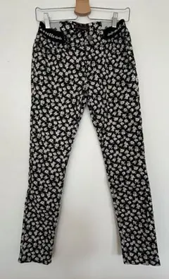 花柄スキニーパンツ ブラック・ホワイト