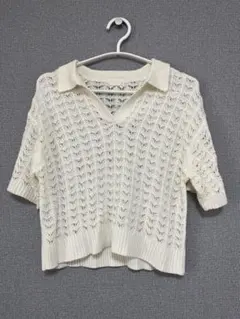 【美品】GU アイボリー透かし編みVネックニット　レディースサイズM