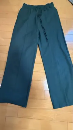 GU レディースパンツ 緑 Mサイズ