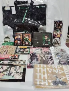 鬼滅の刃　3Wayバッグ　ネックレス　クリアファイル　他