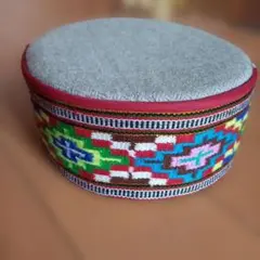 カラフル刺繍の円形帽子 サイズ5