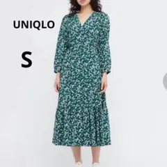 美品 ユニクロ S Vネック七分袖 サイドポケット　花柄ワンピース ロング