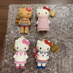 即日⭐️人気完売　ハローキティ展 50周年 マスコット クマスーツ　2点セット サンリオ - ハローキティ展 50周年 マスコット クマスーツ