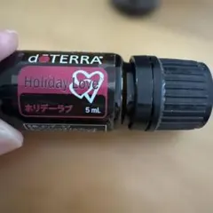 doTERRA Holiday Love 5mL エッセンシャルオイルのサムネイル