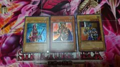 遊戯王 海外版 絵札の三騎士 レリーフ - メルカリ