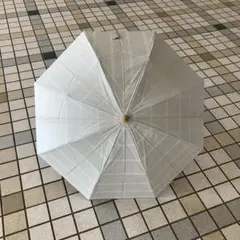 サンバリア100 2段折 / 白ベージュ 手元ストレート 収納袋付き - メルカリ