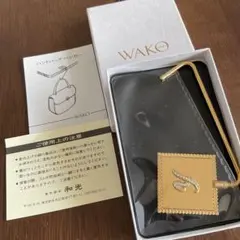 【新品】銀座WAKO バッグハンガー Y ロゴ イニシャル　Y 小物