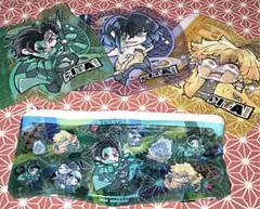 鬼滅の刃ピタ！でふぉめビニールポーチ４点セット