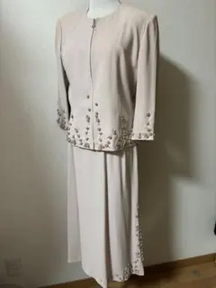 インゲボルグ刺繍付きスーツセット