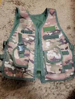 迷彩ナイロンベスト 4ポケット