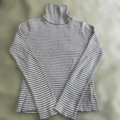 チェック柄タートルネック長袖トップス