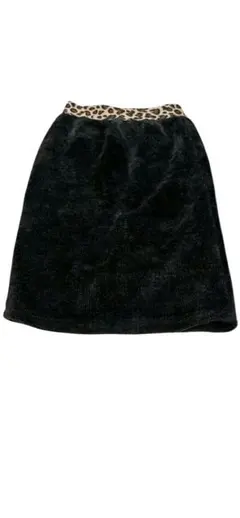 ブラックレオパード柄スカート