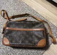 Louis Vuitton ショルダーバッグ