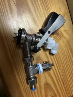 生ビールサーバー用ディスペンスヘッドsuntory減圧弁付き