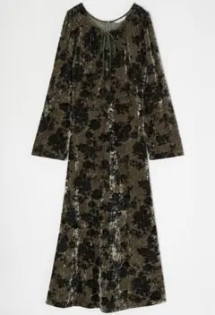 新品✴︎完売品✴︎BLACK BY MOUSSY✴︎ベロアロングワンピース 新品✴︎完売品✴︎BLACK BY MOUSSY✴︎ベロアロングワンピース - メルカリ