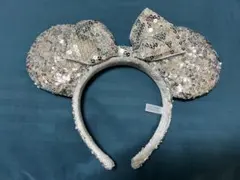 【美品】ディズニー ミニーちゃん耳カチューシャ シルバー スパンコール