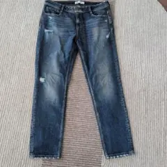 未使用に近いです。ZARA ダメージ加工デニムパンツ EUR38のサムネイル