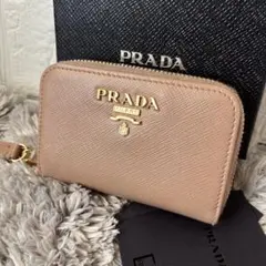 PRADA✨RFID搭載　サフィアーノ　カードケース　ラウンドジップ　メタルロゴ