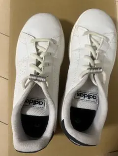 adidas ホワイト スニーカー　19.5cm