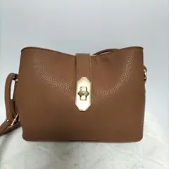 ブラウン レザー ショルダーバッグ ゴールド金具　美品